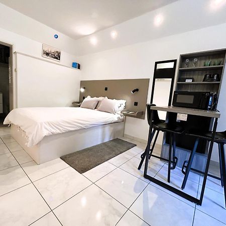Apartments And Rooms Tudor Split Bagian luar foto