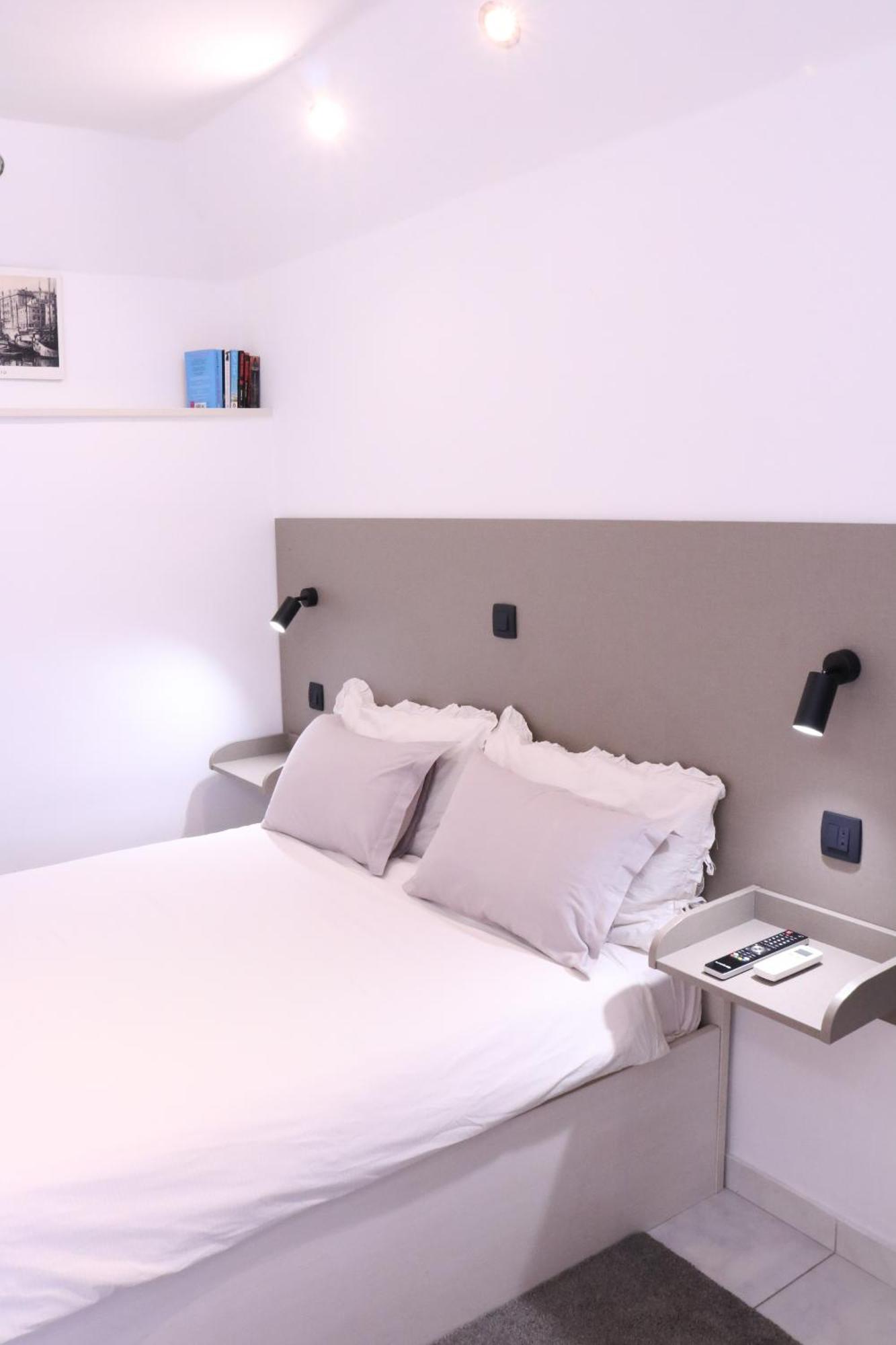 Apartments And Rooms Tudor Split Bagian luar foto