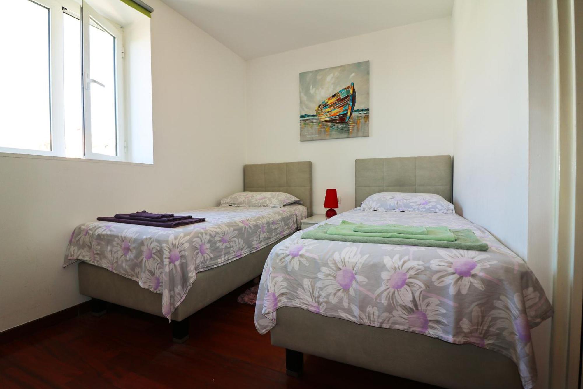 Apartments And Rooms Tudor Split Bagian luar foto